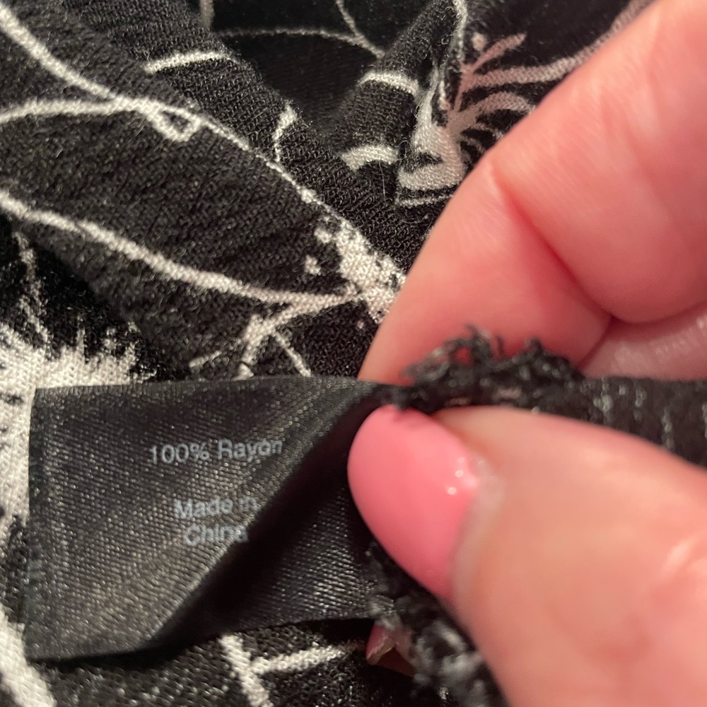 Lane Bryant Black & White Blouse - Picture 8 of 8